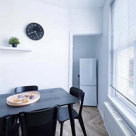 Lovely 1 Bedroom Camden Flat- On 2Nd Floor London Exterior photo